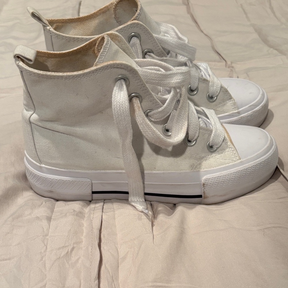 Chic White Kids Canvas High-Tops